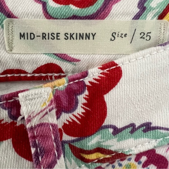 Pilcro and the Letterpress by Anthropologie Mid-Rise Skinny Floral Print Jeans‎ - Picture 3 of 9